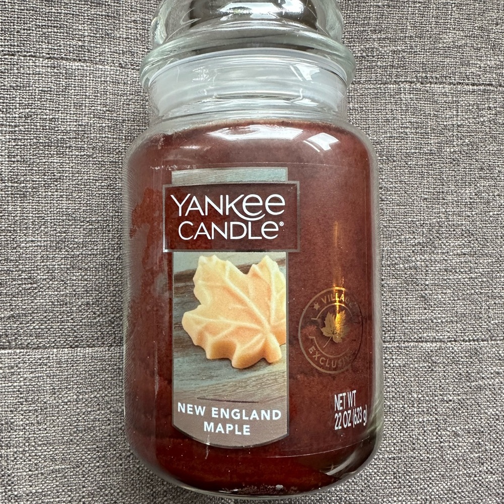 Yankee Candle New England Maple Jar